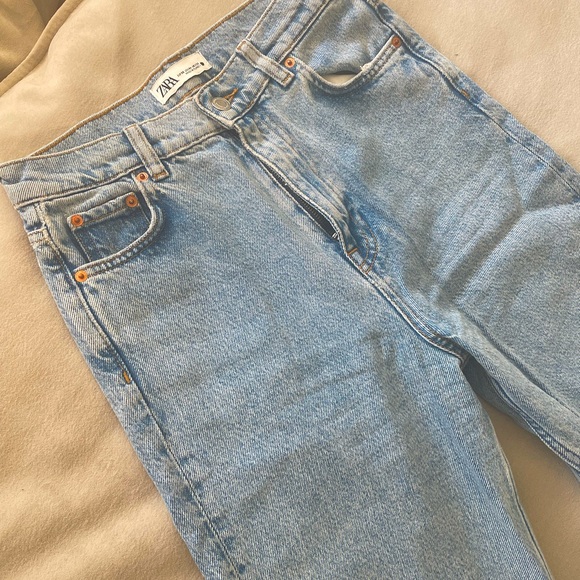 ZARA JEANS - Picture 2 of 3